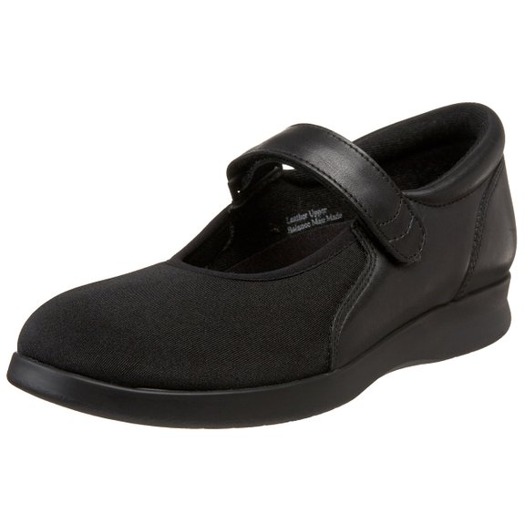 Normal style flat foot shoes